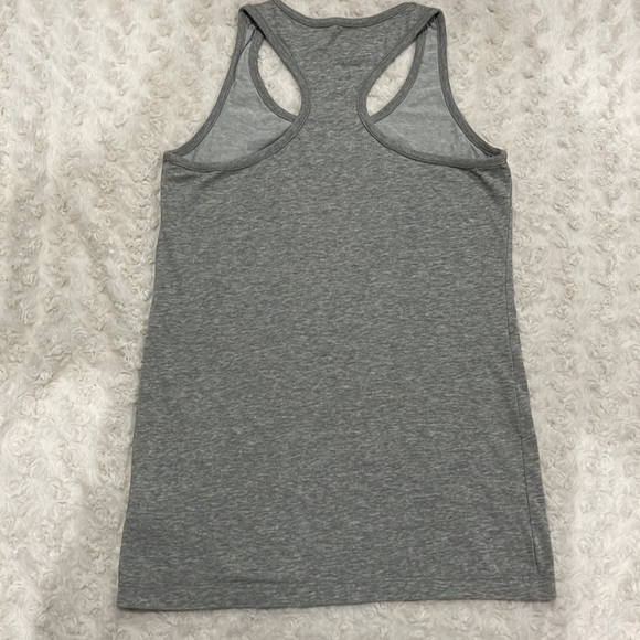 đź’•2 for $25 NIKE AWESOMENESS RACER BACK TANK TOP Sz S Gray white and black. EUC - Picture 5 of 6
